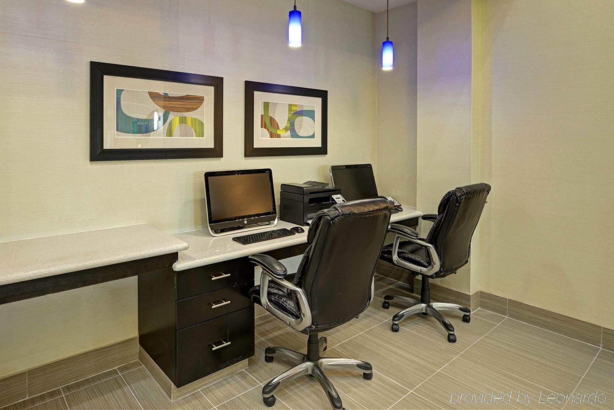 Holiday Inn Express & Suites Houston Northwest-Brookhollow By Ihg Exterior foto